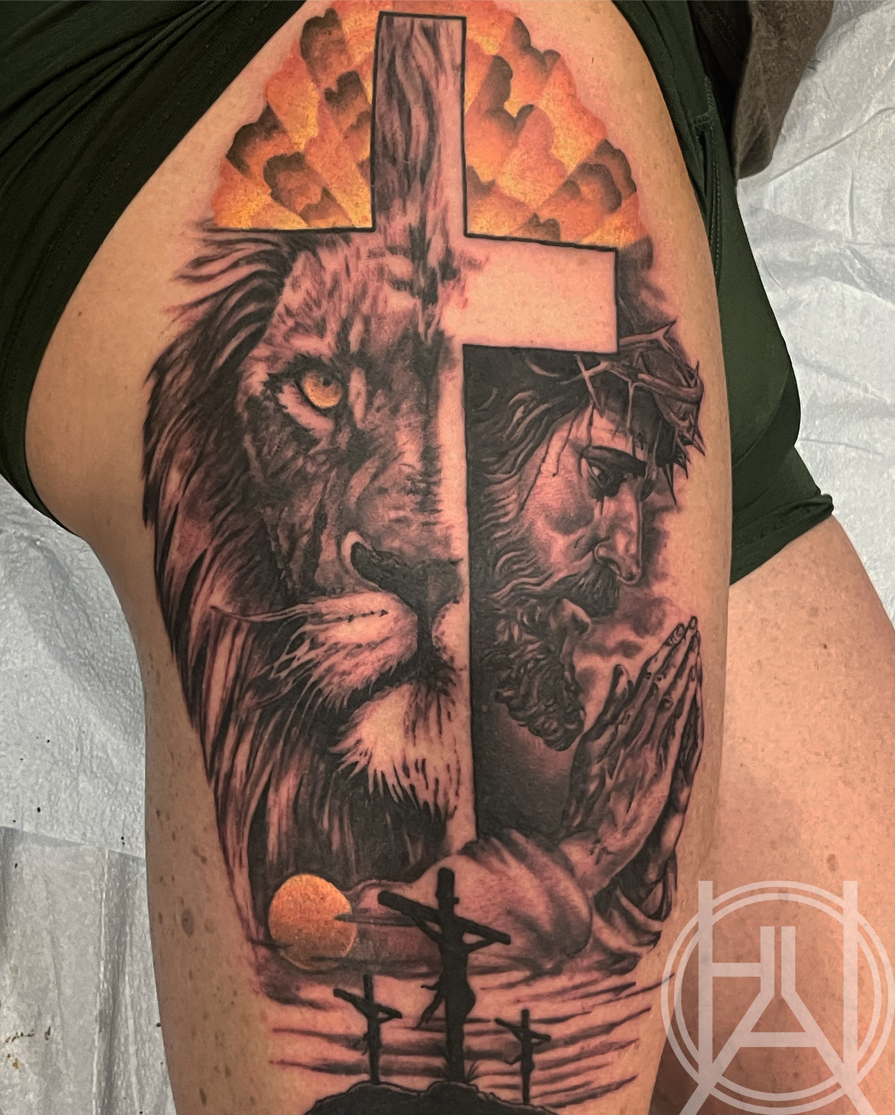 Lion & Christ