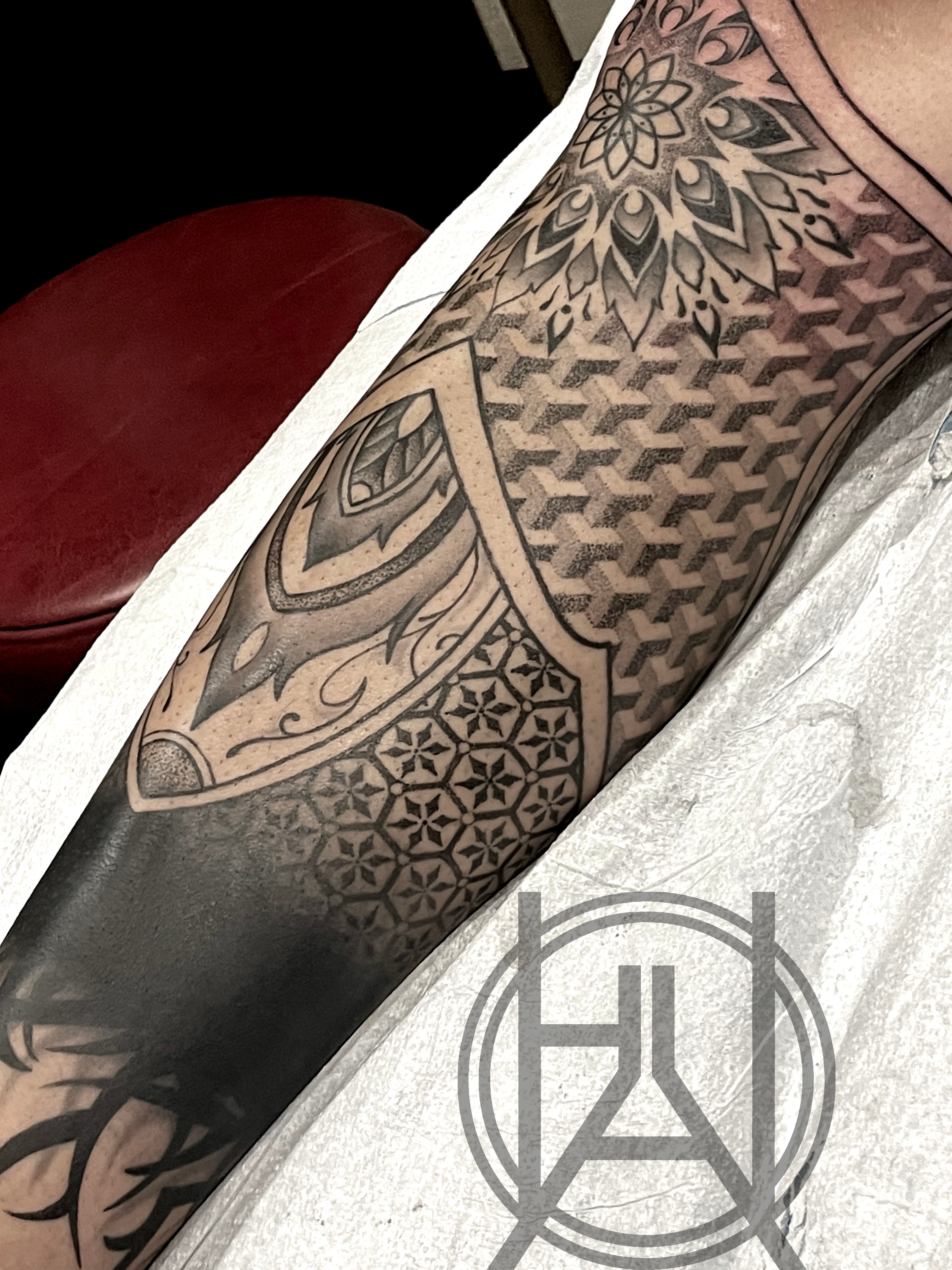 Geometric Sleeve II